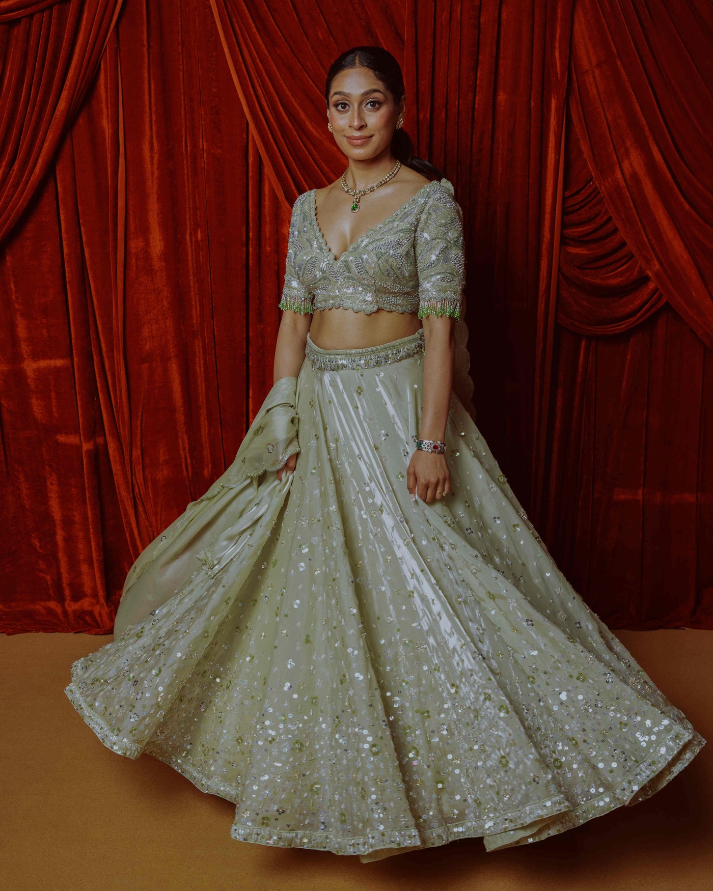 Aashu Lehenga - Rental