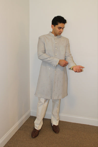 Noor (grey) - Rental