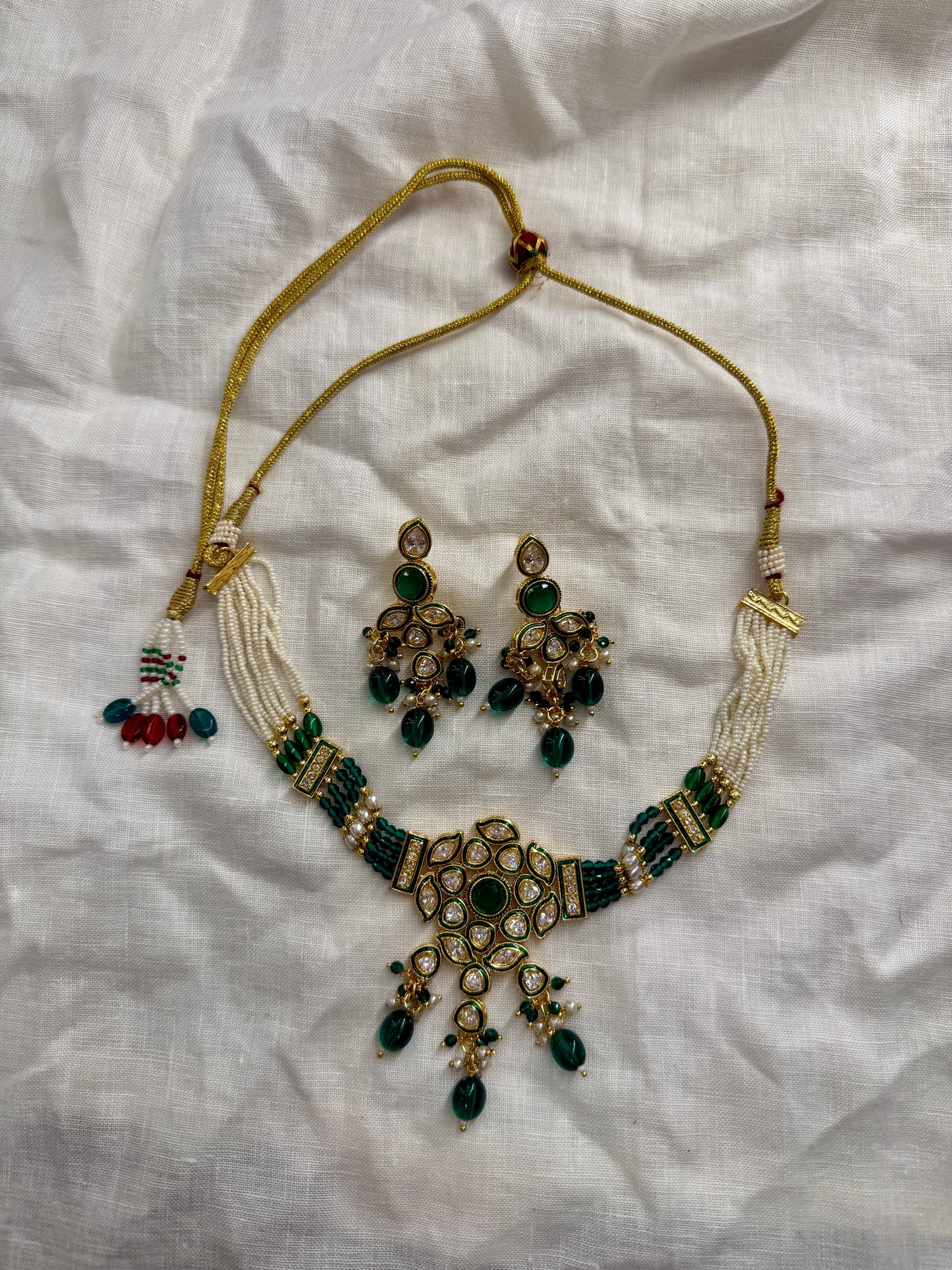 Devi Necklace with Earrings - Rental